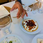Cunda Asiyan Готель