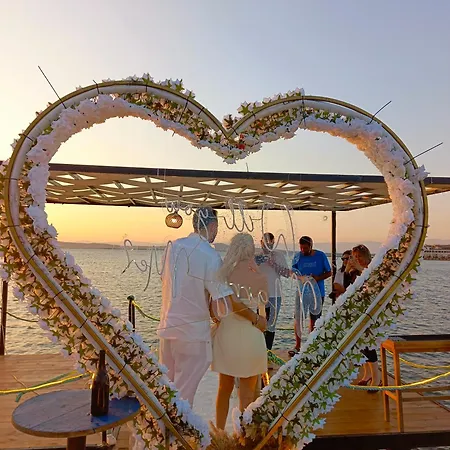 Cunda Asiyan Ayvalı