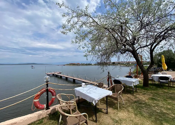 Hotel Cunda Asiyan *